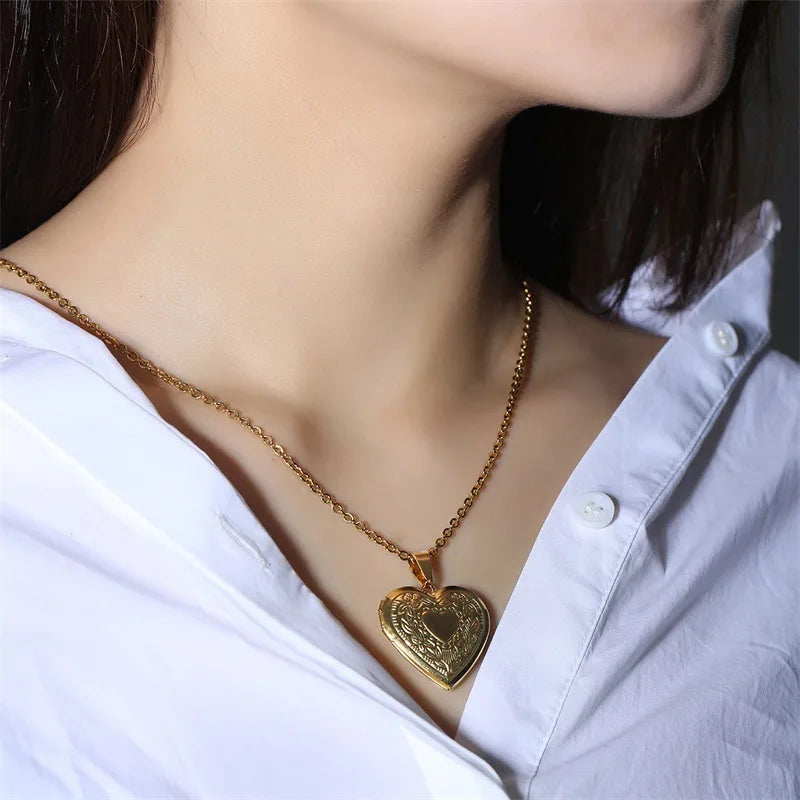 Floral Heart Locket Photo Pendant Necklace