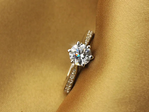 Classic 925 Sterling Silver Six-Prong Ring