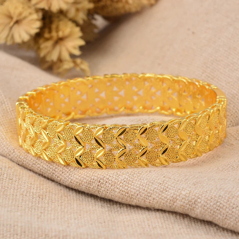 Round Flower Gold Bracelet for Women & Men