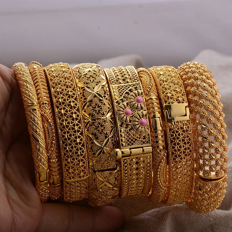 Round Flower Gold Bracelet for Women & Men