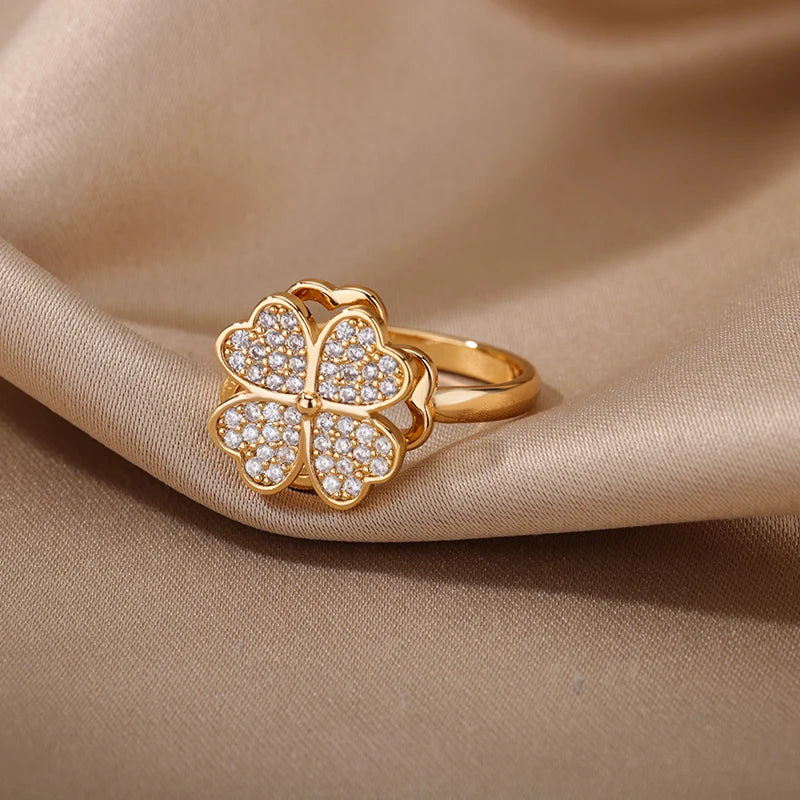 Zircon Heart & Clover Spinner Ring