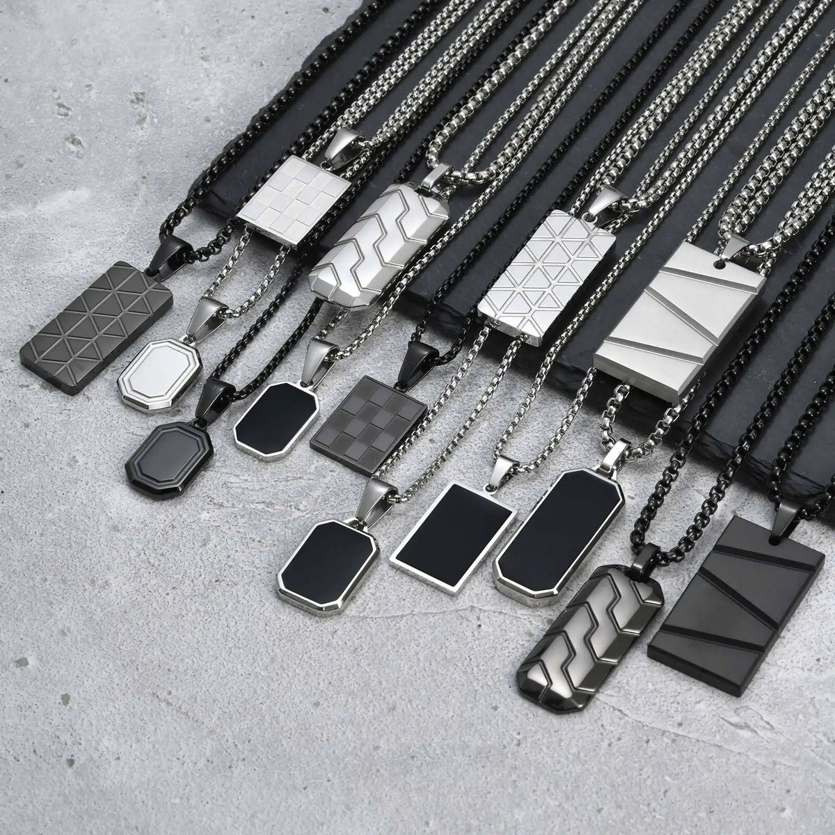Vnox Men’s Small Stainless Steel Dog Tag Necklace