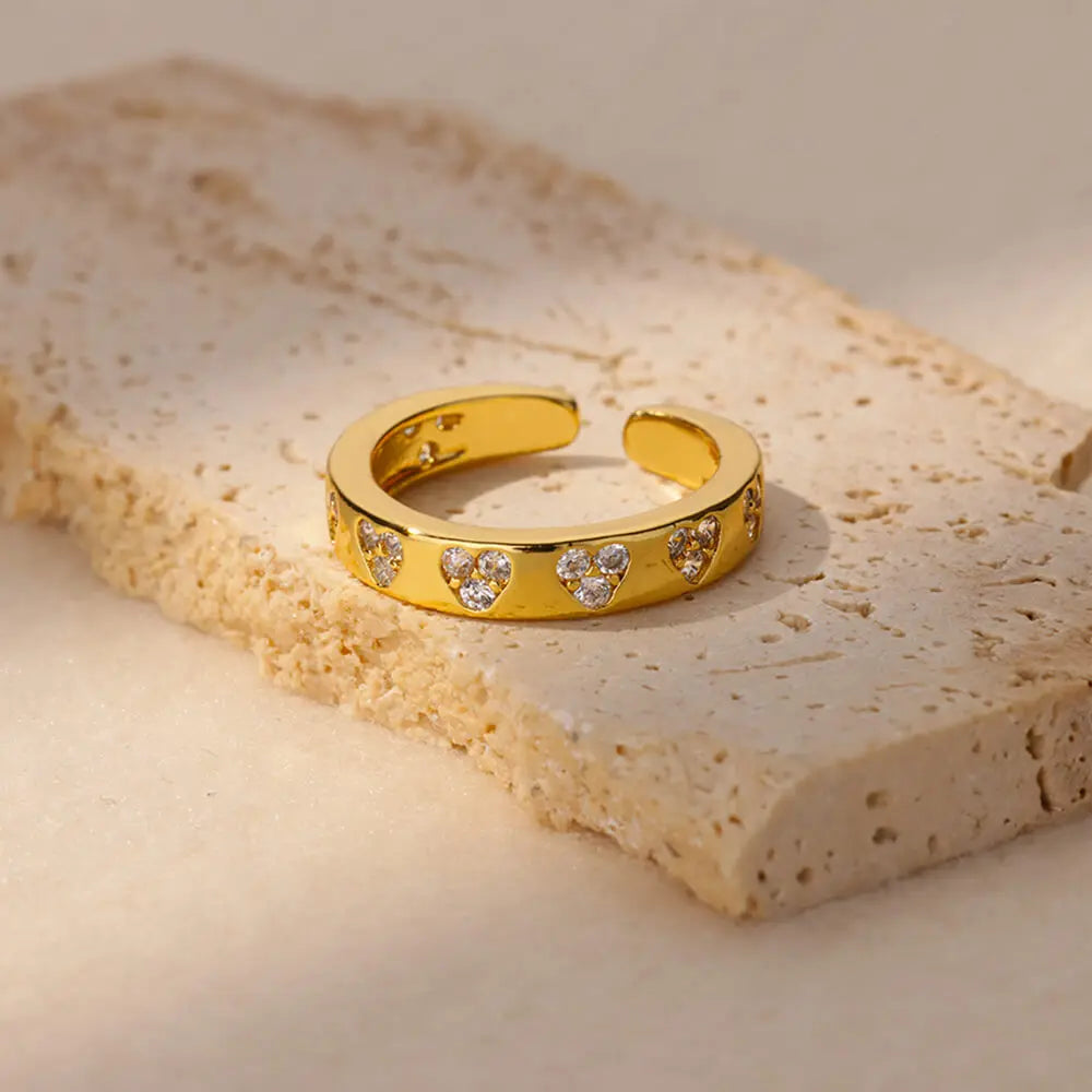 Gold Geometric Heart Zircon Ring for Women