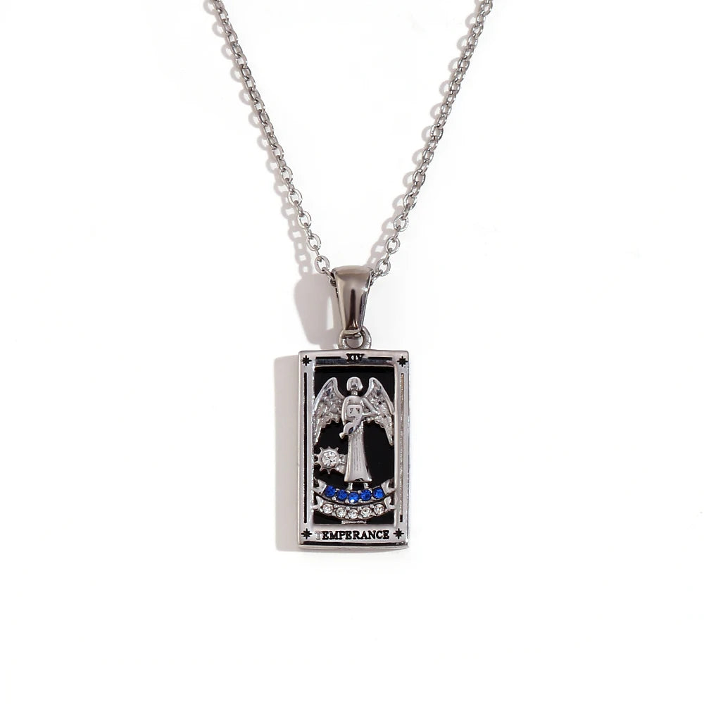 Tarot Queen & Moon 18K Gold Necklace