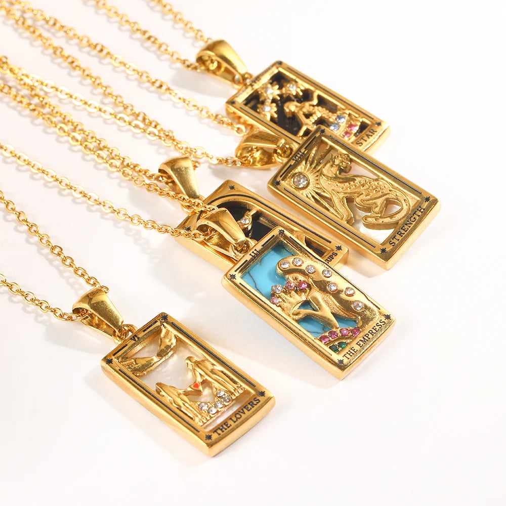 Tarot Queen & Moon 18K Gold Necklace