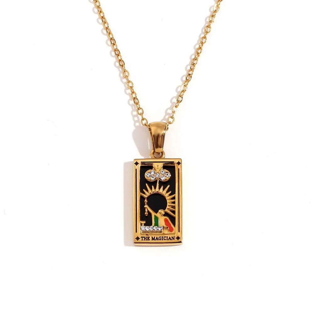 Tarot Queen & Moon 18K Gold Necklace