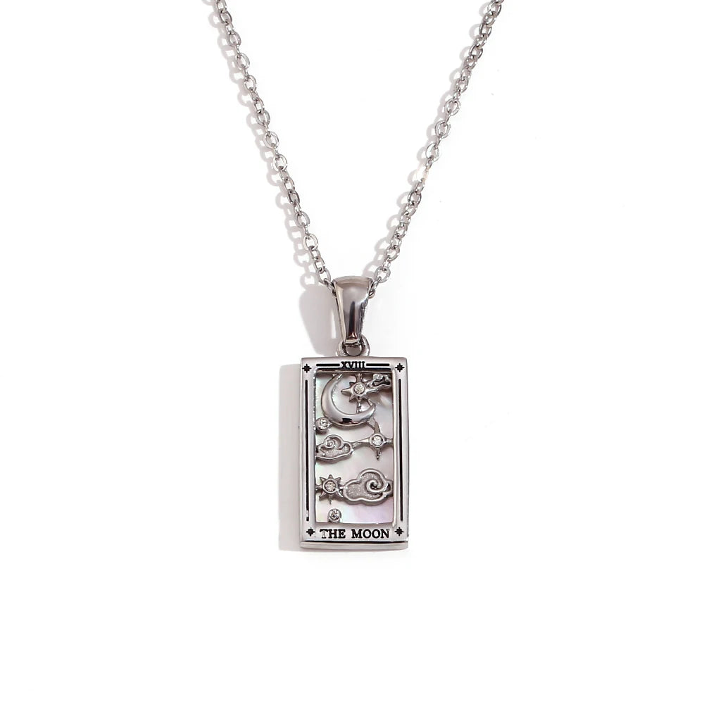 Tarot Queen & Moon 18K Gold Necklace