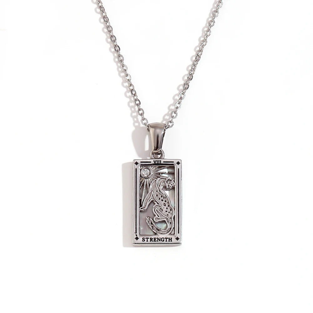 Tarot Queen & Moon 18K Gold Necklace
