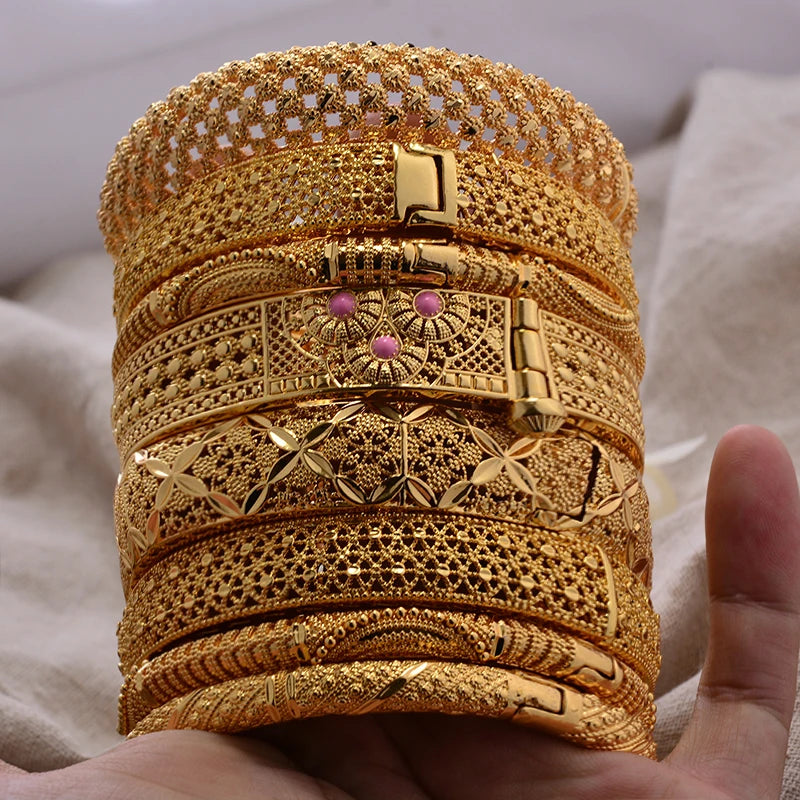 Round Flower Gold Bracelet for Women & Men