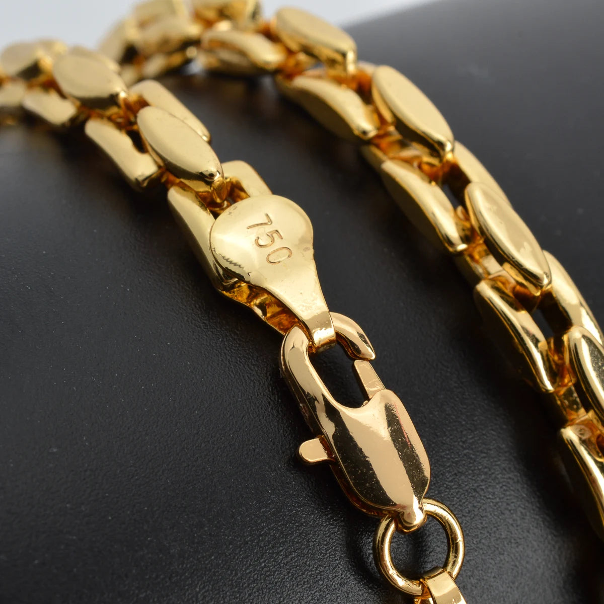 Curb Link Chain Necklace
